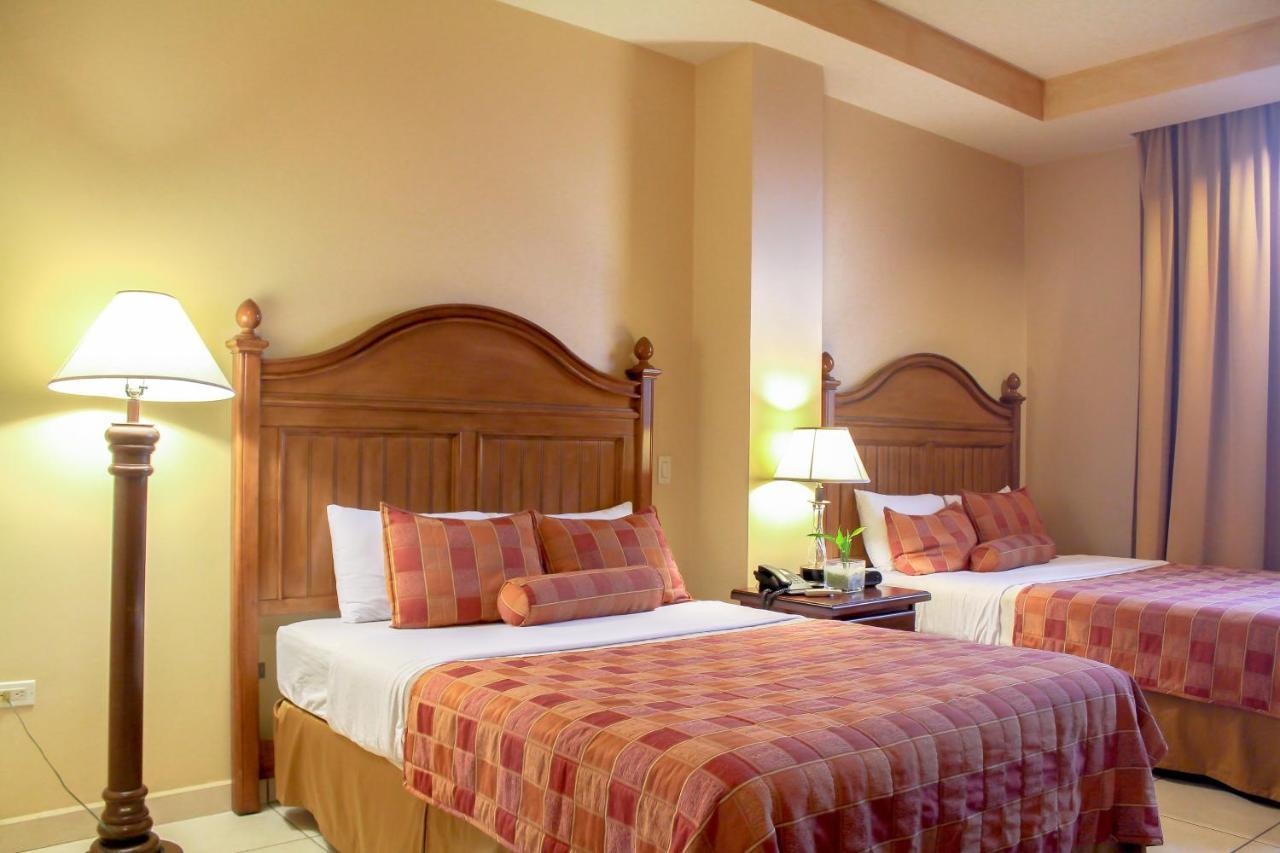 Hotel Monteolivos Сан-Педро-Сула Екстер'єр фото