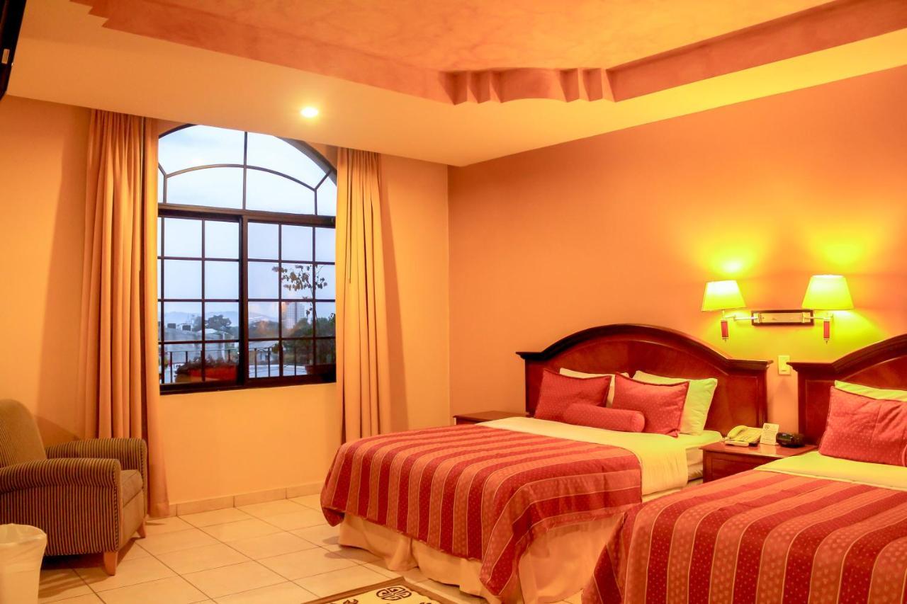 Hotel Monteolivos Сан-Педро-Сула Екстер'єр фото