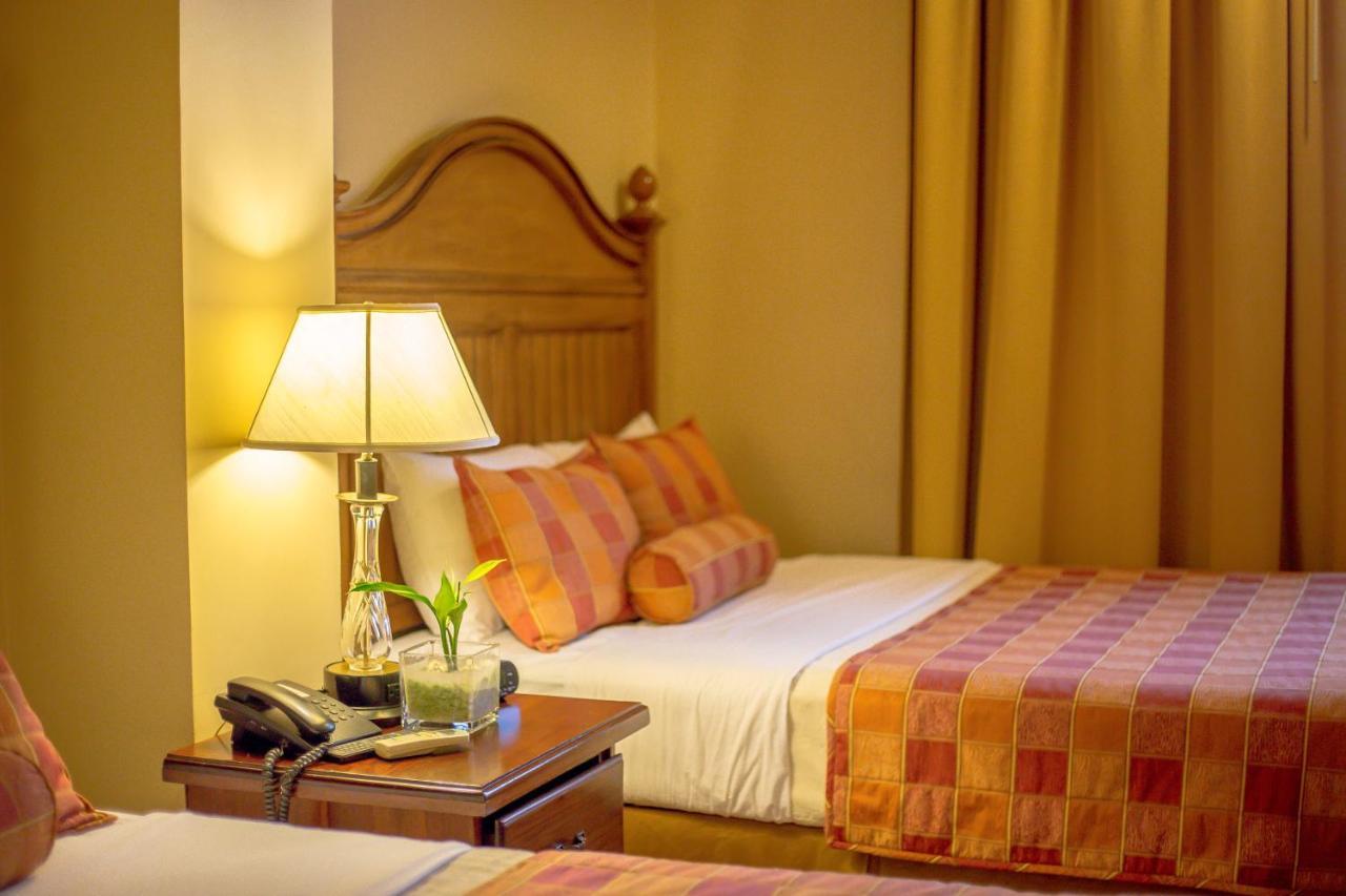 Hotel Monteolivos Сан-Педро-Сула Екстер'єр фото